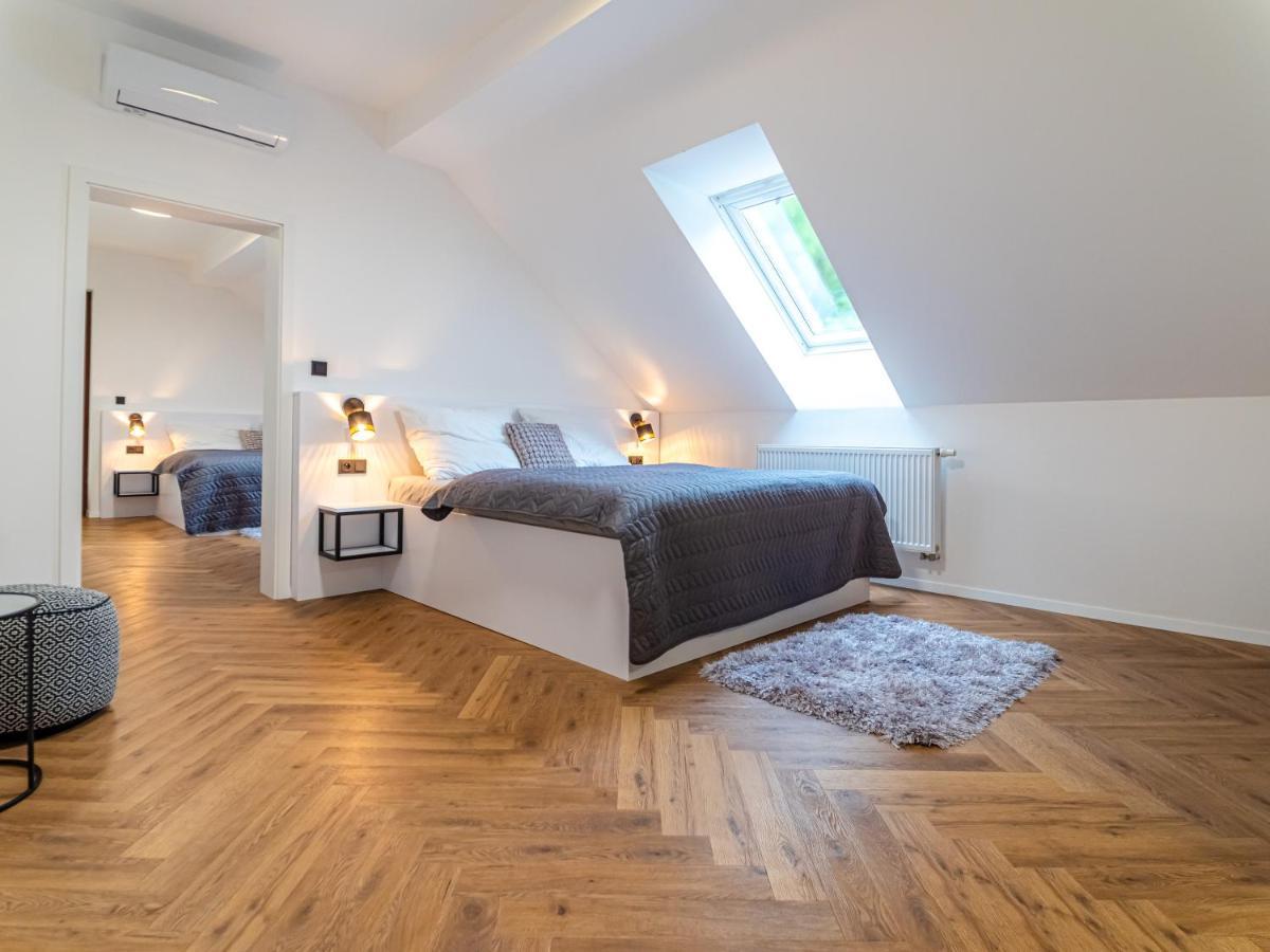 Villa U Zamku Sobotin Bagian luar foto